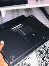 A picture of Laptop Core 7 Inauzwa 200k Haishiki Zaidi Ya Hapo