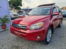 A picture of Neatly used 2007 Toyota Rav4 available