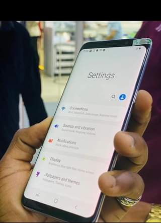 A picture of Samsung s9plus