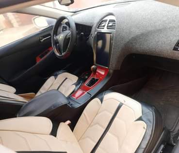 A picture of Lexus ES 350