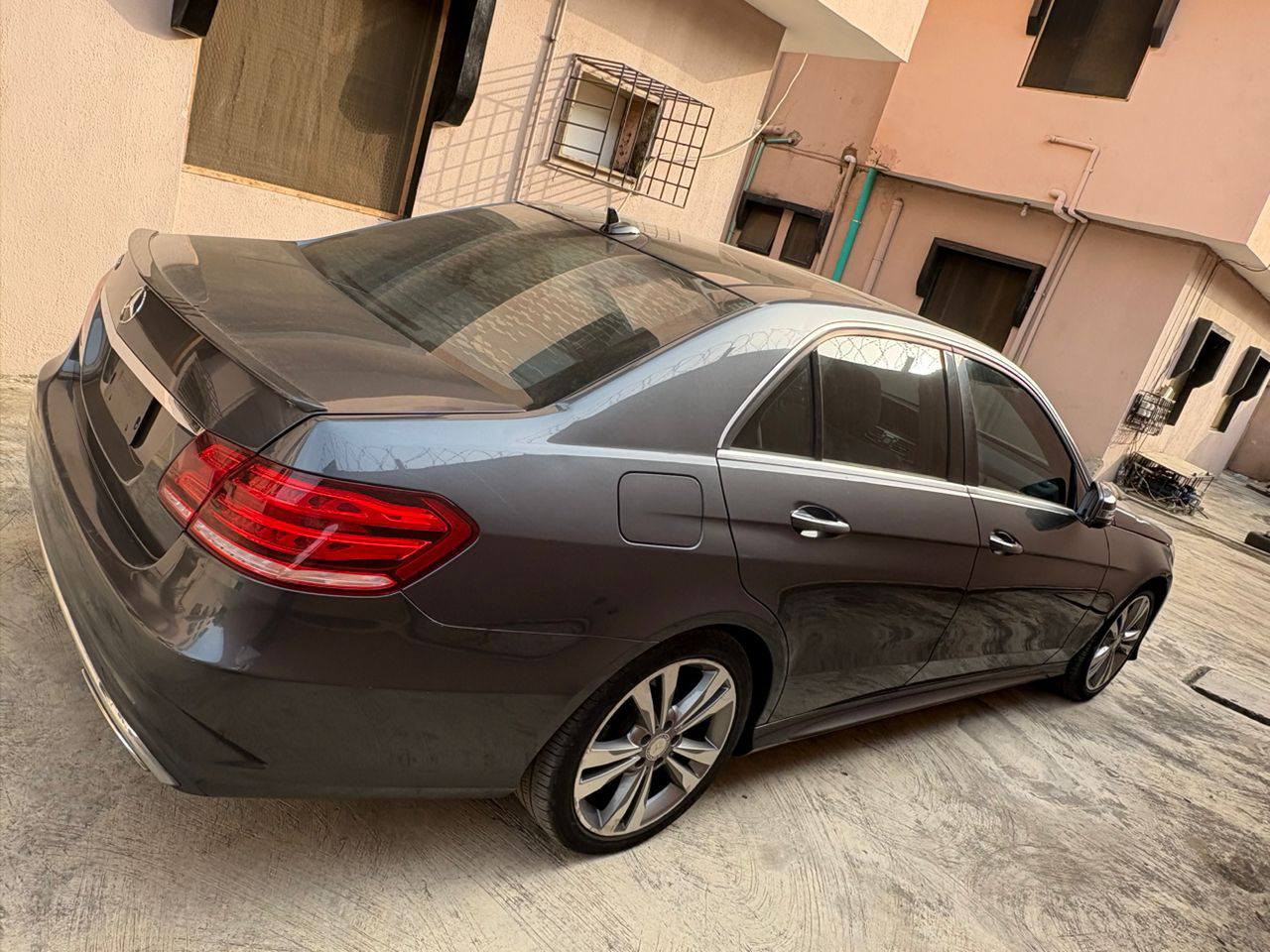 A picture of E 350