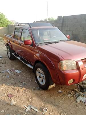 A picture of Nissan frontier Full option Asking price 4 3m 08065443745 Abuja