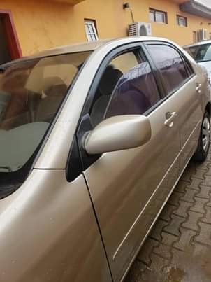 A picture of Toyota Corolla 2004