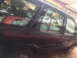 A picture of Nissan Pathfinder 1998