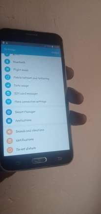 A picture of Samsung J7
