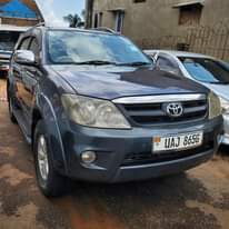 A picture of FORTUNER 2007 30M