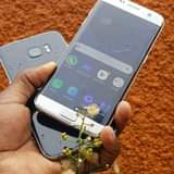 A picture of Samsung Galaxy S7 edge phones