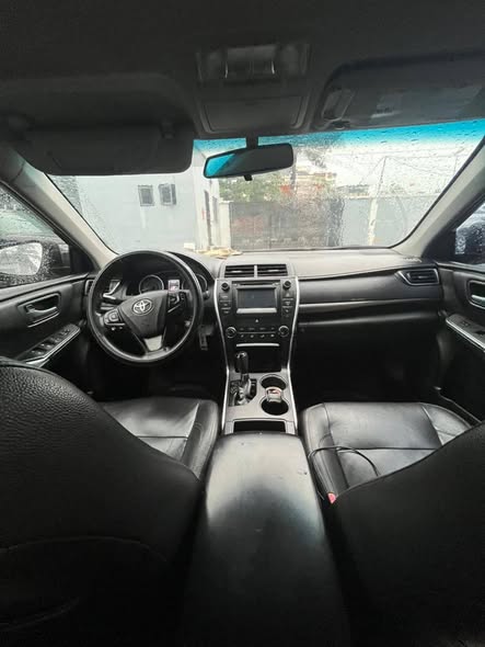 A picture of Toyota Camry 2015 LE Gold