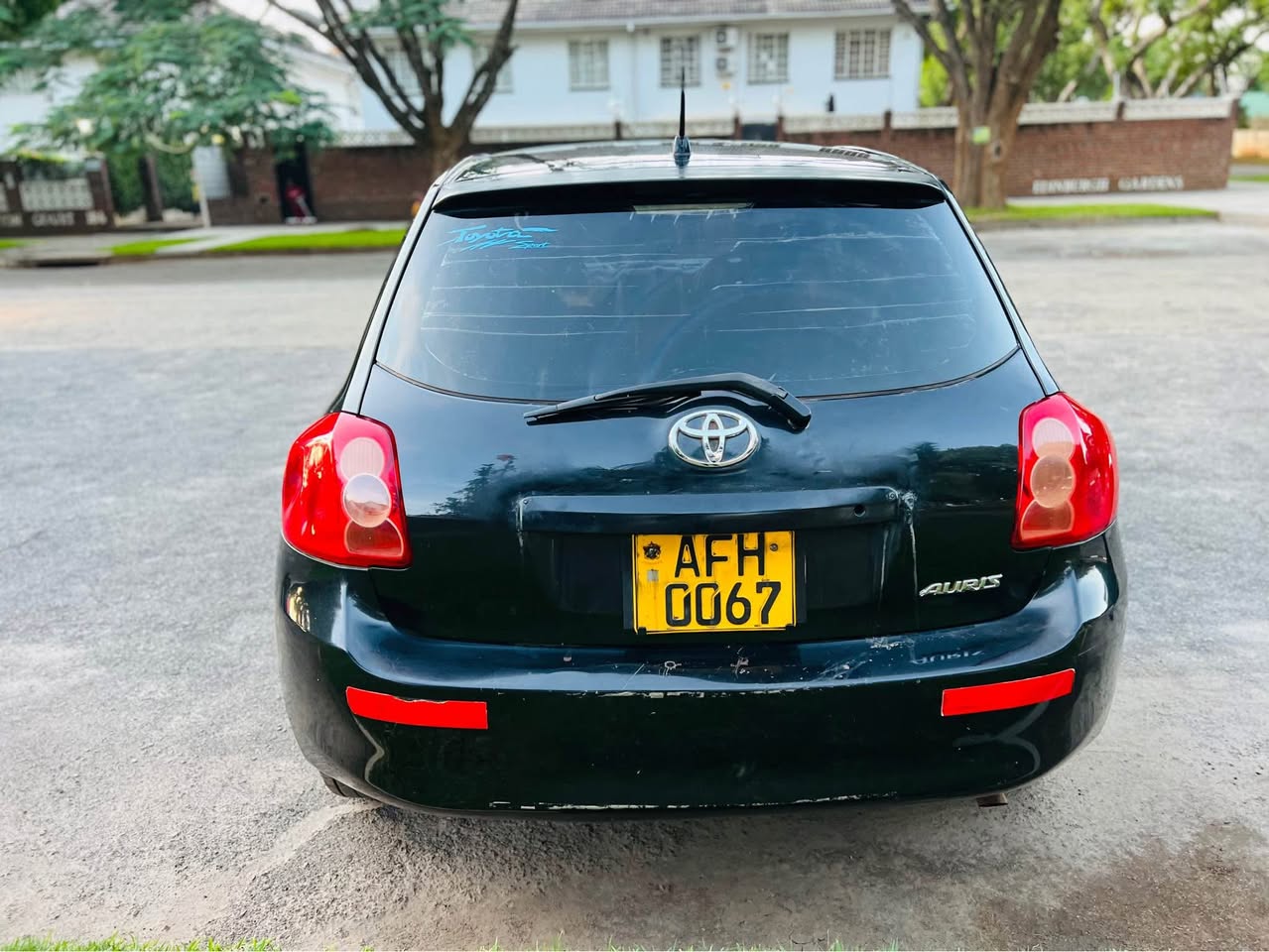 used toyota auris