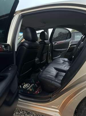 A picture of Clean used ES300 available