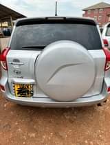 A picture of Toyota Rav 4 2008 model
