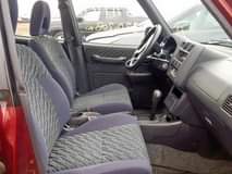 A picture of 1998 Toyota RAV4 Accident free first body 4plugs factory AC