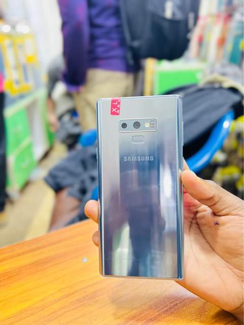 A picture of Note 9