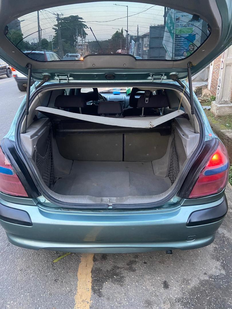 A picture of 2002 Nissan amera