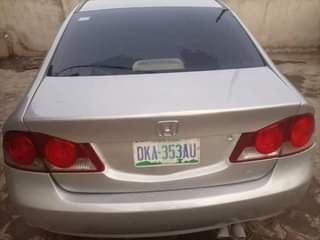 A picture of 2007 Honda civic iRober 09019556049