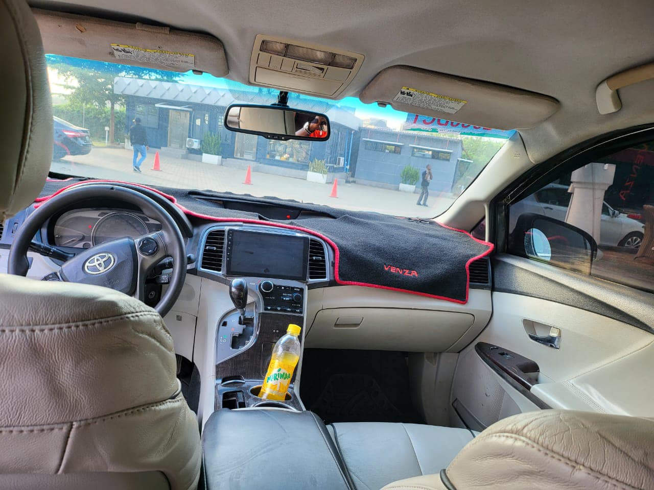 A picture of 2013 venza