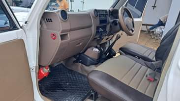 A picture of LAND CLUISER BEI M130