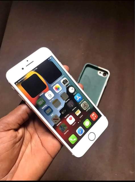 A picture of Iphone 7 32gb 165 000 tu
