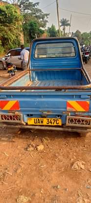 A picture of Quick for sale car 6M please call me or wtp