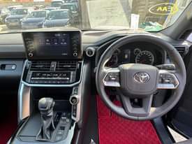 A picture of TOYOTA LAND CRUISER 2022 5 UNREGISTERED