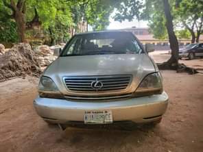 A picture of AWOOF AWOOF LEXUS RX300 2000 Engine Gear Ac needs attention