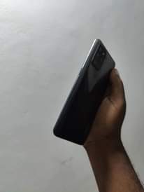 A picture of Oppo Reno 5 F