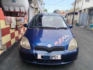 A picture of Toyota vitz 01