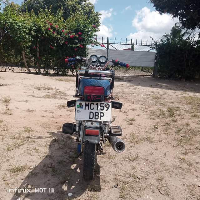 A picture of chuma hiyoo HUONIAO haina kipengele unawasha na kuondoka inapiga stata