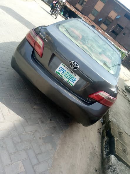 A picture of Toyota Camry muscle 2008 Engine and gear