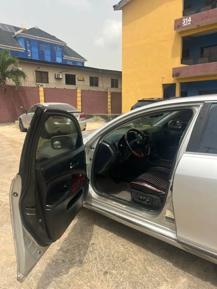 A picture of Lexus GS350