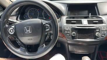 A picture of HONDA CROSSTOUR