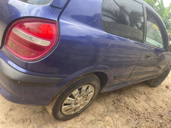 A picture of Nissan Almera 07043283348