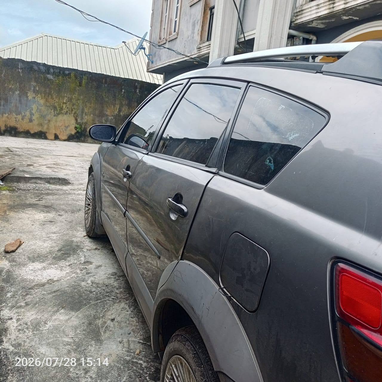 A picture of 2004 Toyota Vibe