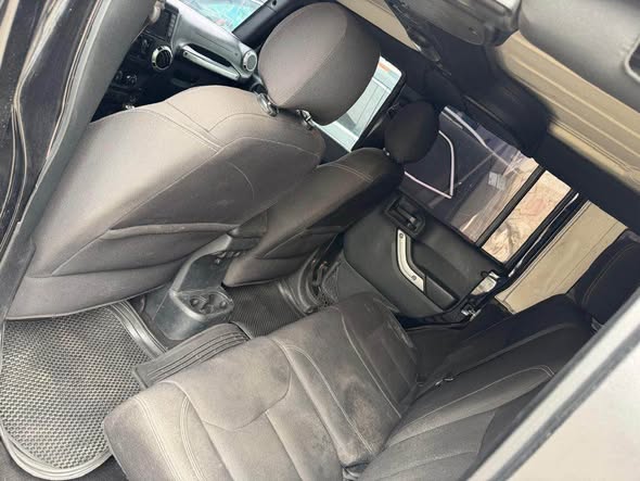 A picture of Wrangler Sahara 2018 model 2023 entry Used but not registered