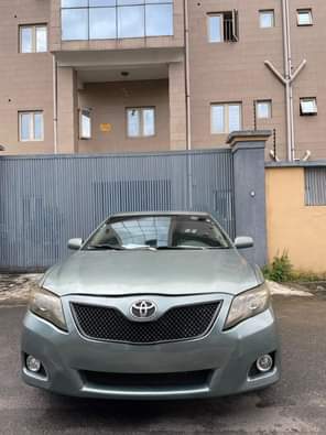 A picture of Sharp Toyota Camry 2008 v6 engine Body First Body Gear