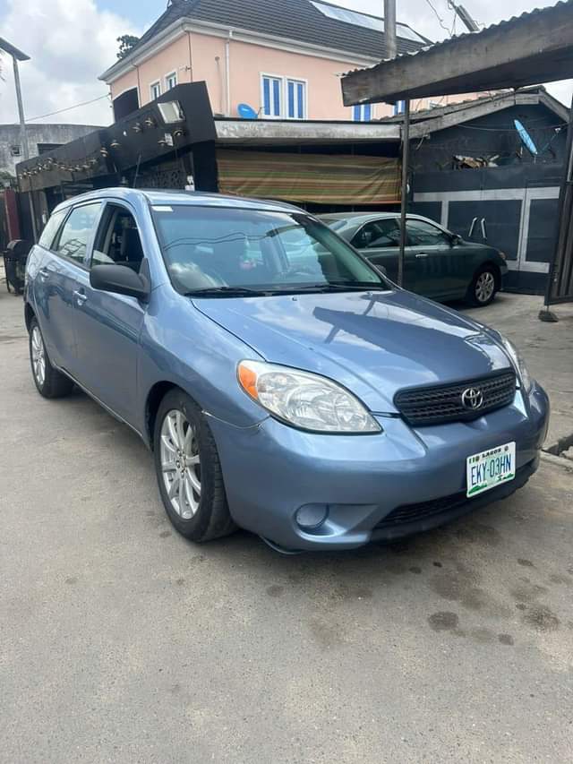A picture of 2006 Toyota Matrix registered PRICE 4 8M Lagos 08035333125