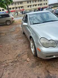 A picture of Mercedes benz