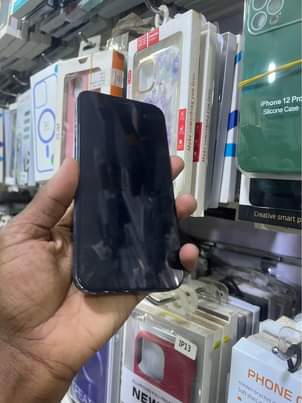 A picture of iPhone 12
