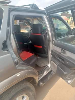A picture of Nissan Pathfinder Model 2003 Engine Gear Gear transmission Automatic Price