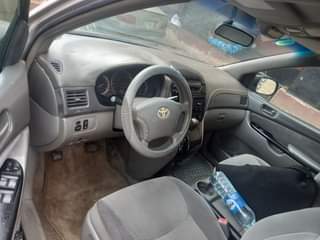 A picture of 2005 sienna