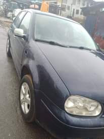 A picture of 2005 Golf Golf4