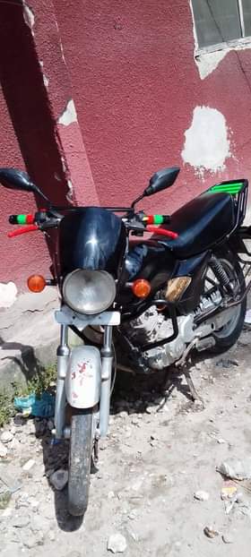 A picture of tvs 125