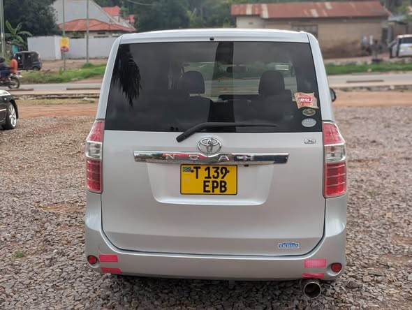 A picture of TOYOTA NOAH NEW MODEL