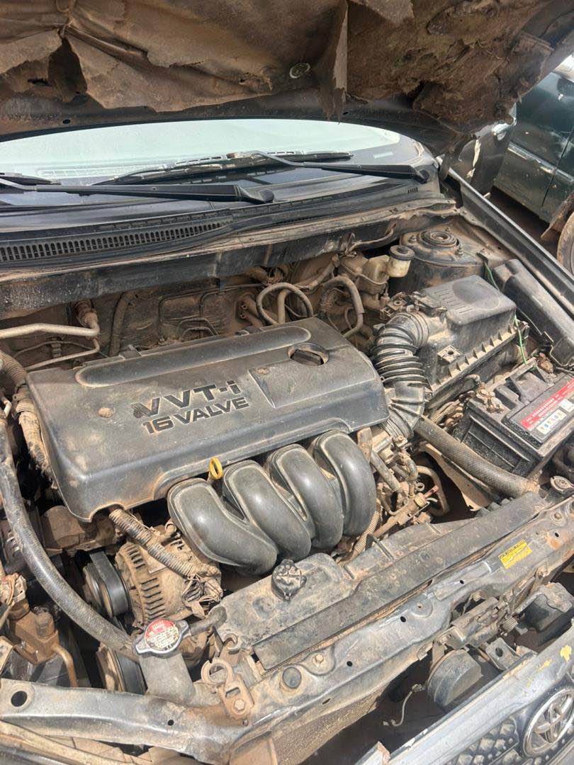 A picture of Toyota Corolla 07 bbdddddzcvhyyttt