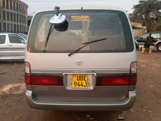 A picture of TOYOTA HAICE SUPER CUSTOM