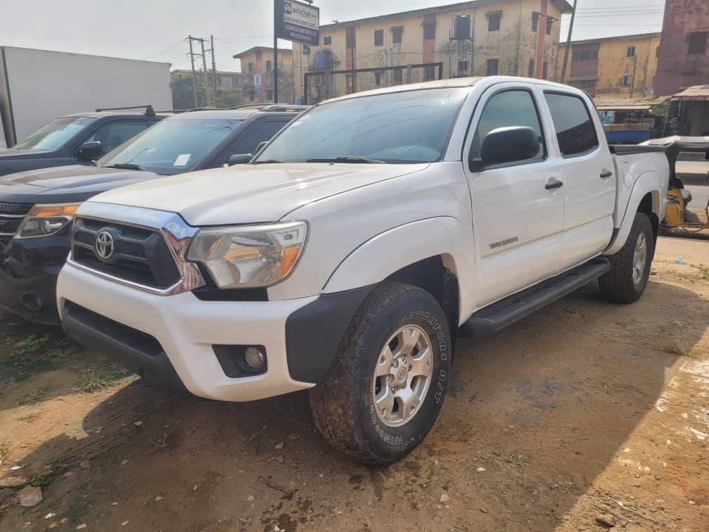 A picture of Toyota Tacoma 2014 Model