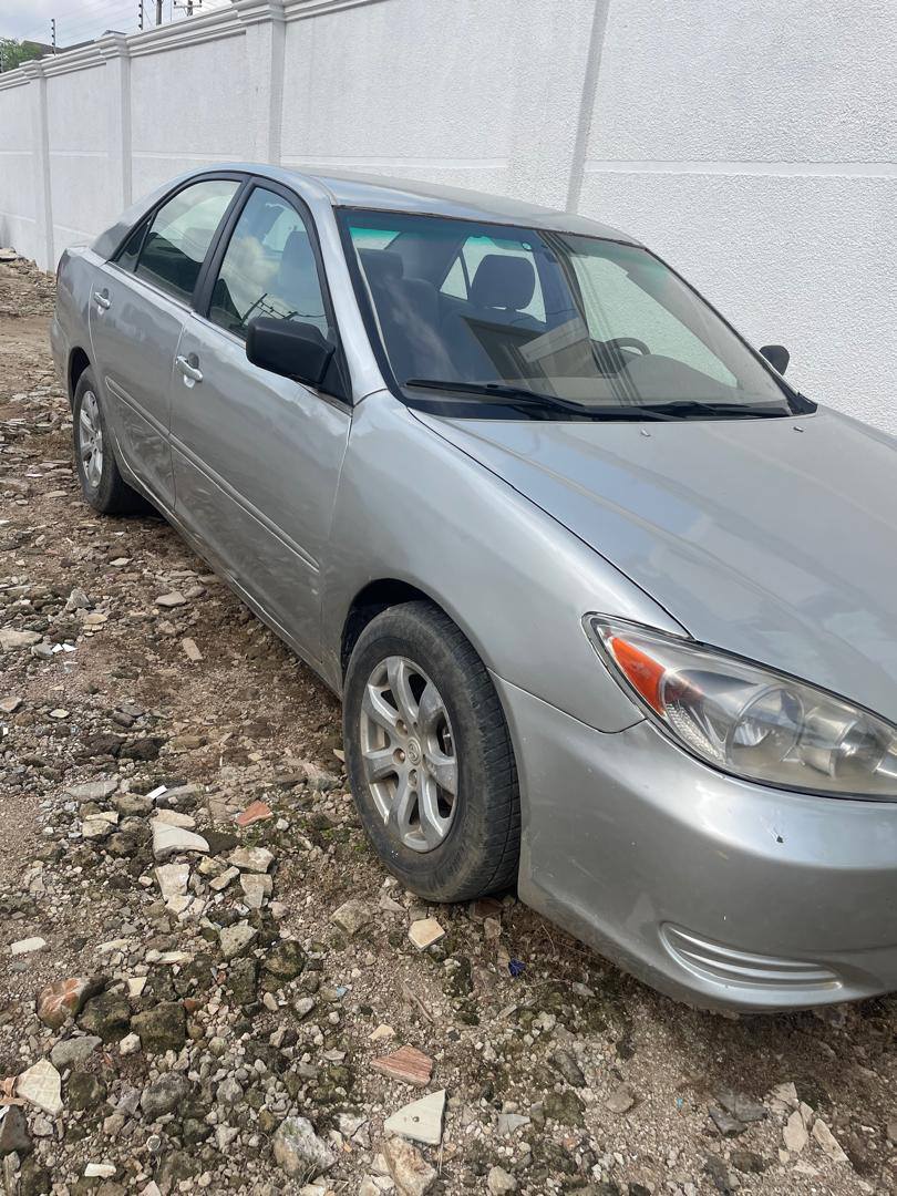 A picture of Toyota Camry 2004
