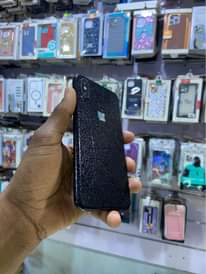A picture of iPhone XS