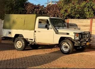 toyota land cruiser
