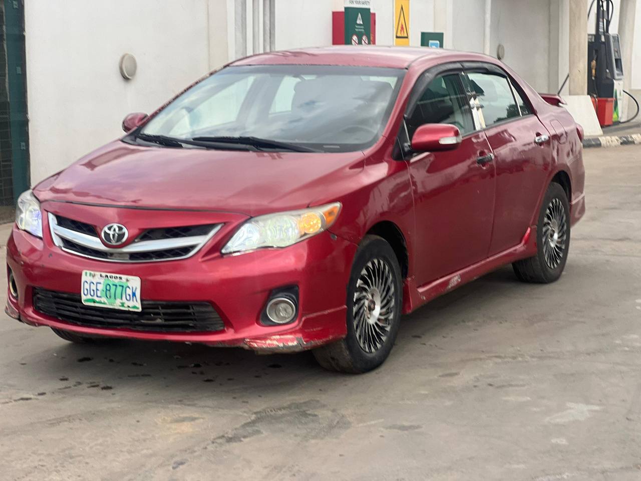 A picture of TOYOTA COROLLA 2011